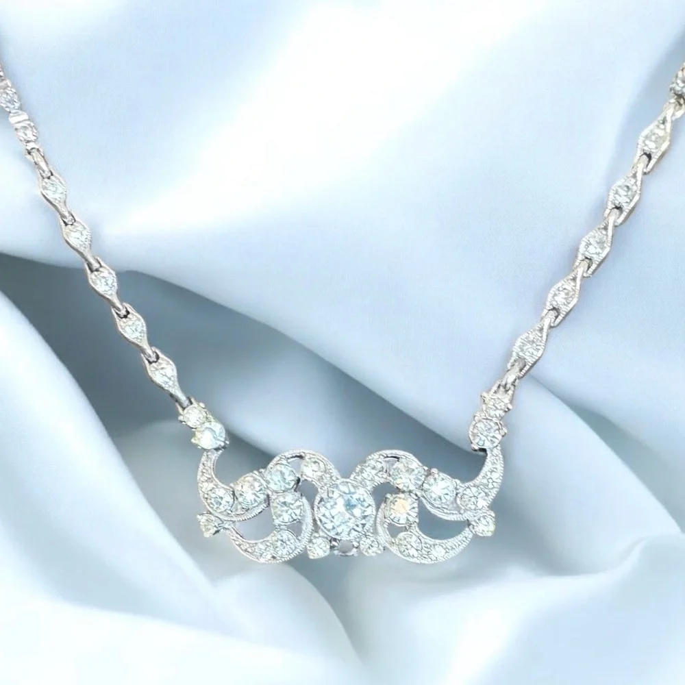 Elegant Vintage Bogoff Rhinestone Necklace (17”)